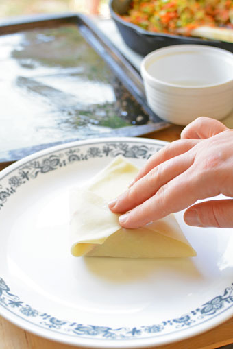 how to roll a spring roll step 6