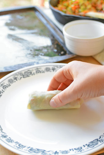 how to roll a spring roll step 7