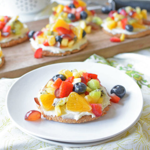 Healthy Mini Fruit Pizzas