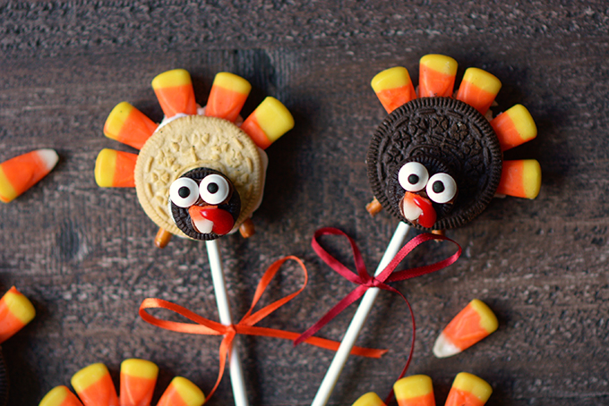 No Bake Turkey Cookie Pops