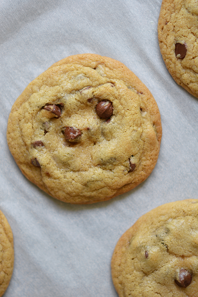 Perfect Crunchy Soft Batch Chocolate Chip Cookies