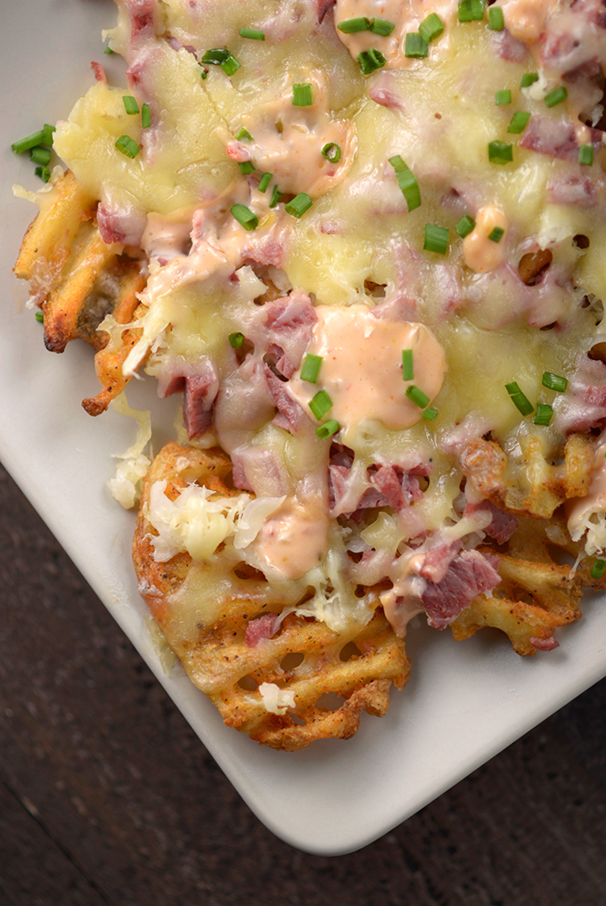 irish-nachos-recipe-with-waffle-fries