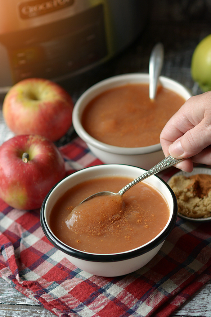 Cinnamon Brown Sugar Slow Cooke Apple Sauce