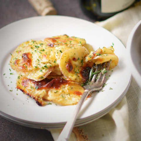 Cheddar Parmesan Scalloped Red Potatoes