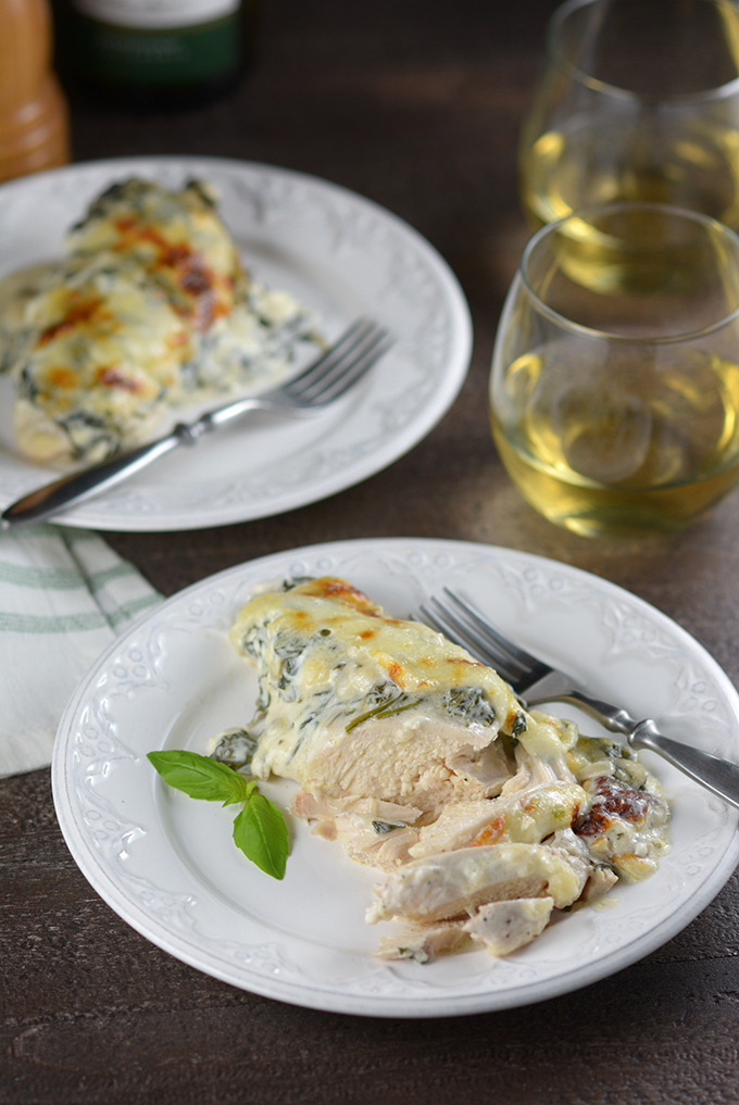 Creamy Mozzarella and Spinach Baked Chicken