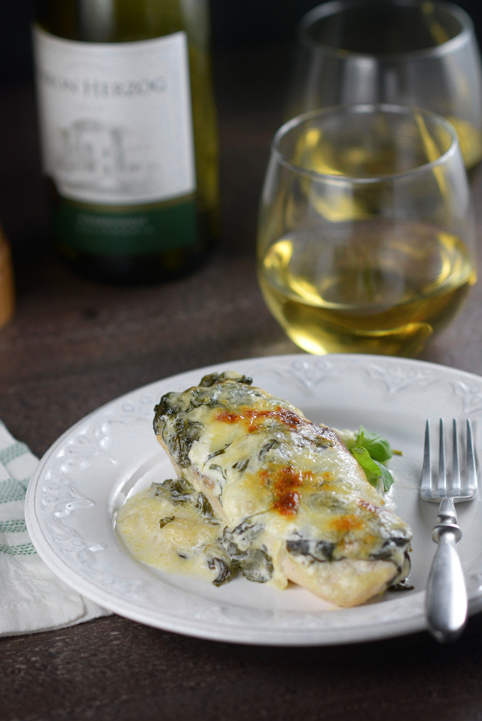 Creamy Mozzarella and Spinach Baked Chicken