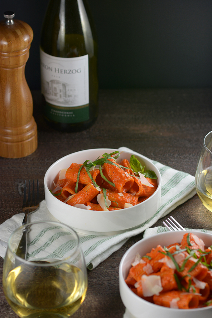 Zesty Roasted Red Pepper Rigatoni