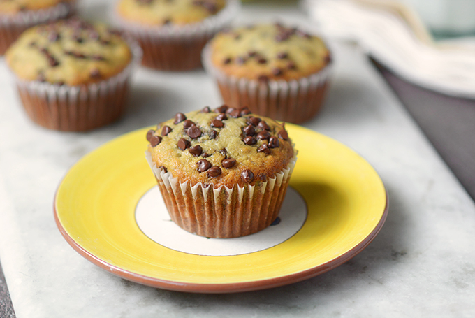 banana chocolate chip muffin