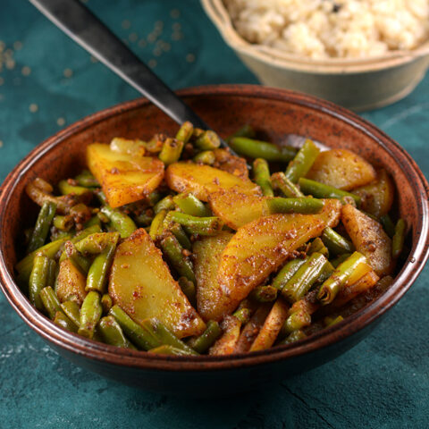 Aloo Beans: Green Beans & Curry